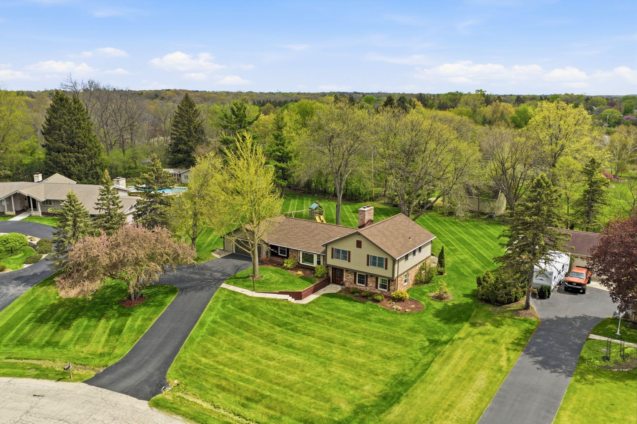 3941 South Brook Road Caledonia, WI 53126 - Photo 39 of 50 Drone - Front - Southeast