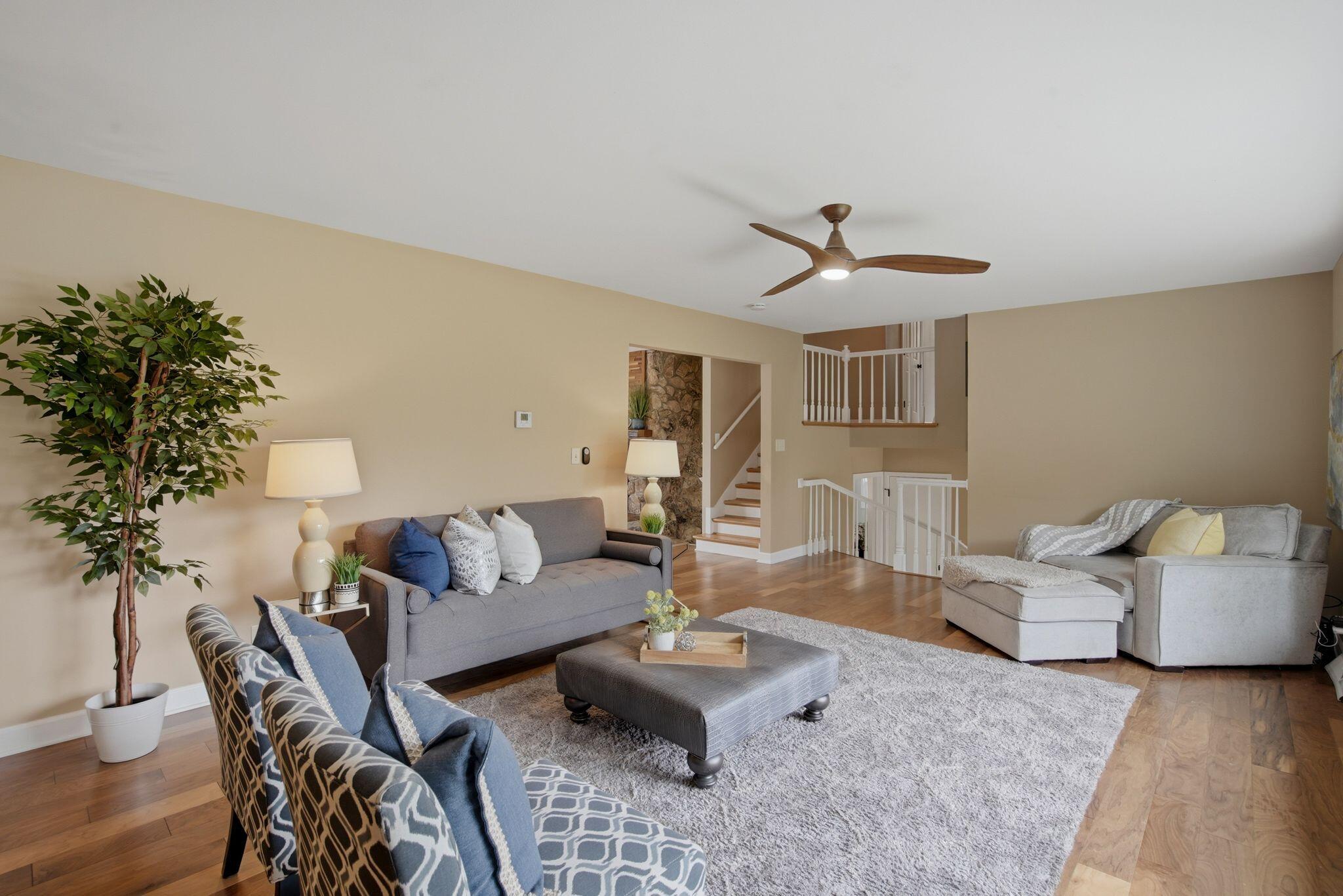3941 South Brook Road Caledonia, WI 53126 - Photo 7 of 50 Living Room