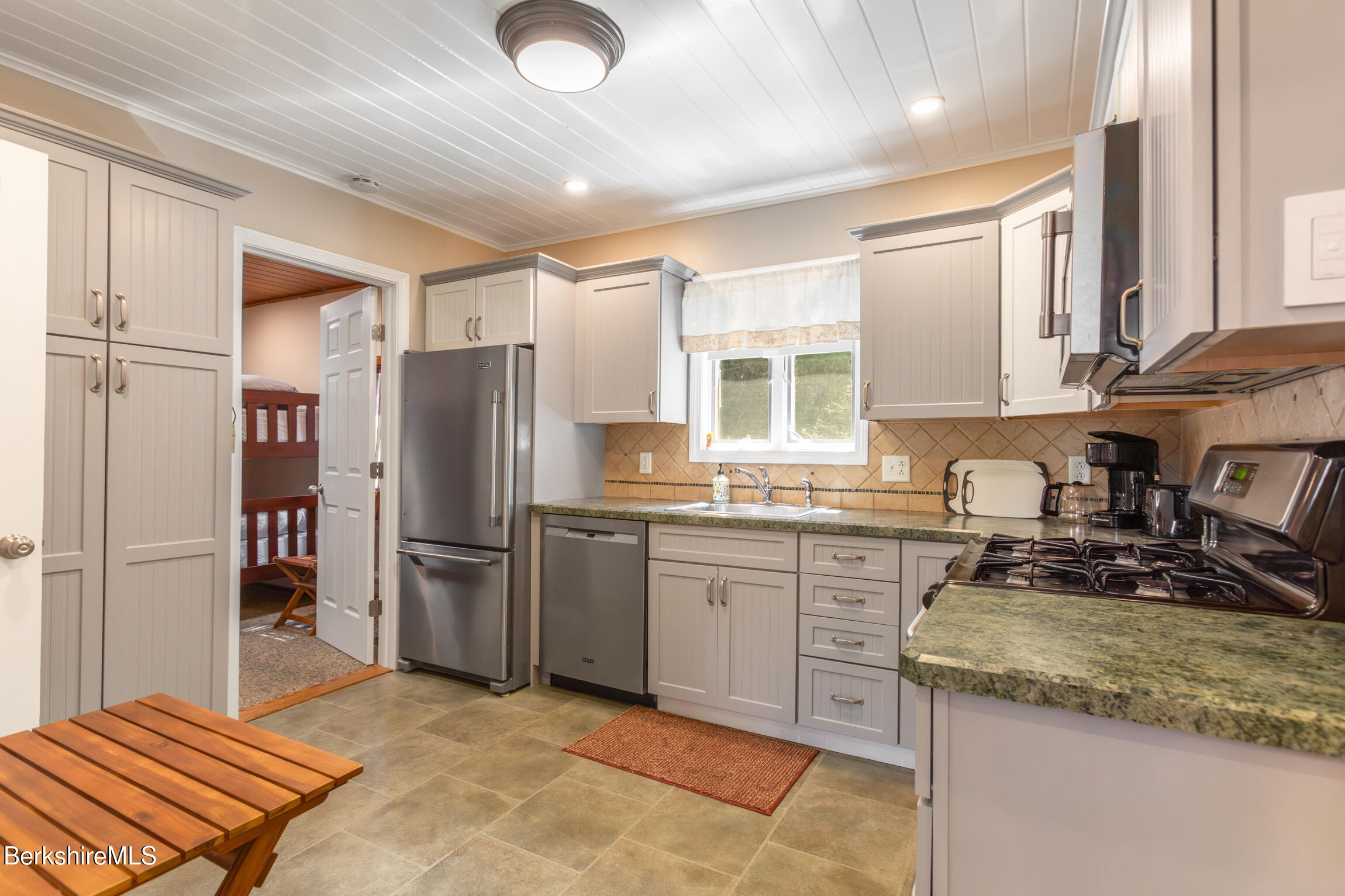 561 Pecks Road Pittsfield, MA 01201 - Photo 18 of 32 Kitchen