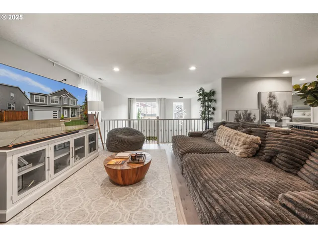 $799,900 | 6055 Southeast 28th Street, Gresham, OR 97080