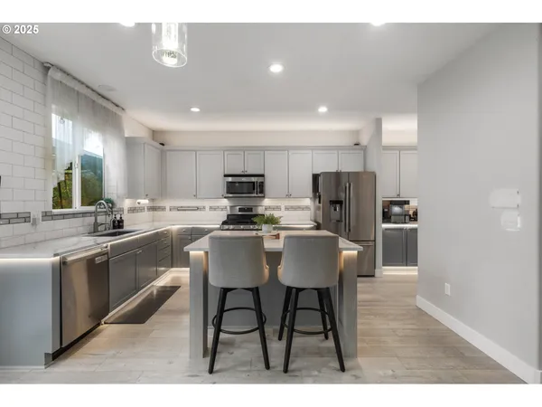 $789,900 | 6055 Southeast 28th Street, Gresham, OR 97080