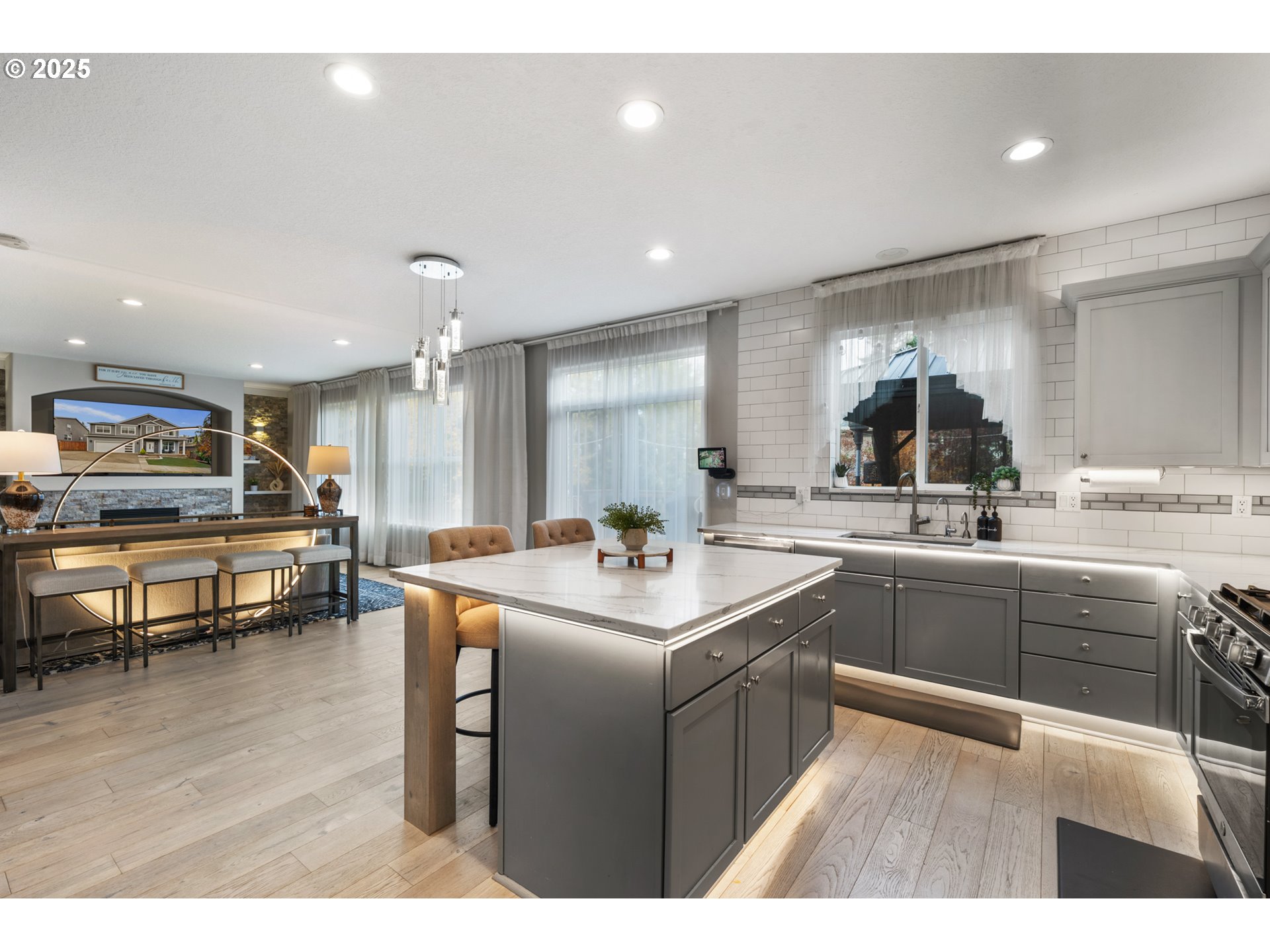 6055 Southeast 28th Street Gresham, OR 97080 - Photo 10 of 37