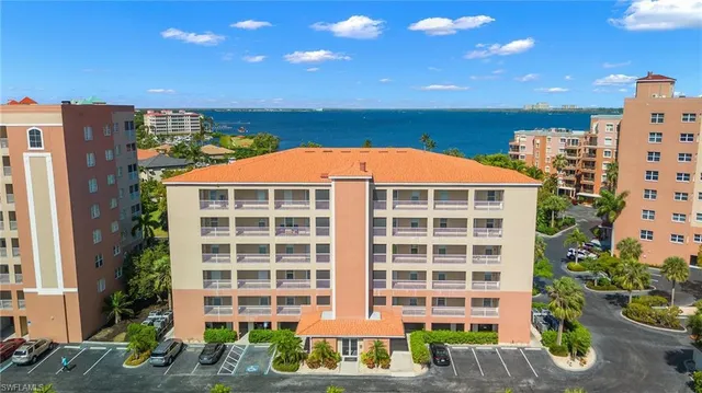 $5,500 | 14817 Laguna Drive, Unit 501, Fort Myers, FL 33908