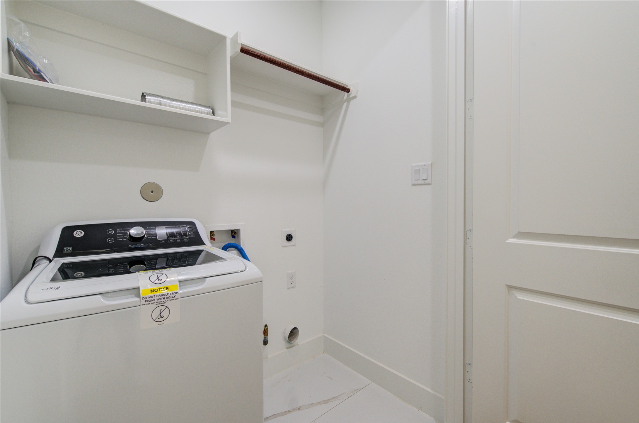 4308 Alice Street Houston, TX 77021 - Photo 20 of 25 a utility room with dryer and washer