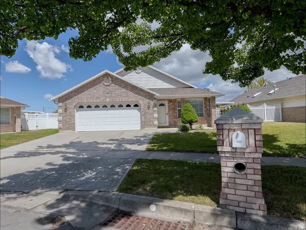 $525,000 | 948 West 1730th Street North, Clearfield, UT 84015