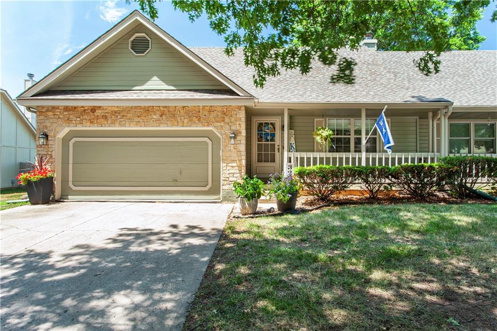 320 North Park Drive Raymore, MO 64083 - Photo 1 of 1