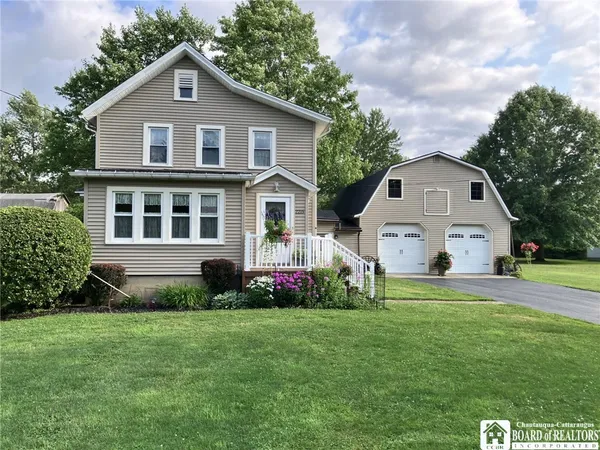 $268,500 | 2215 Willard Street, Ellicott, NY 14701