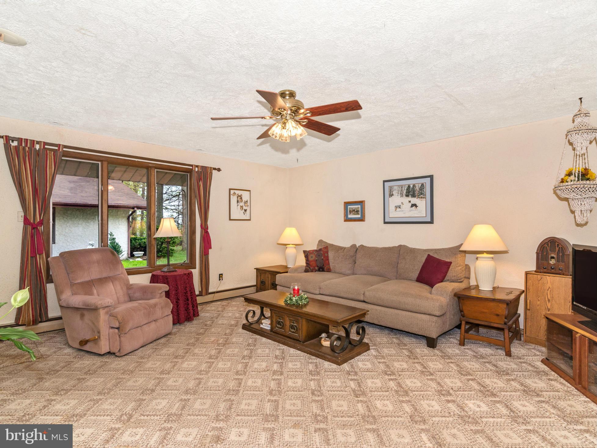 7012 Runkles Road Mount Airy, MD 21771 - Photo 14 of 30 Family Room