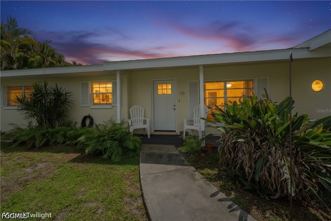1728 Club House Road North Fort Myers, FL 33917 - Photo 4 of 44