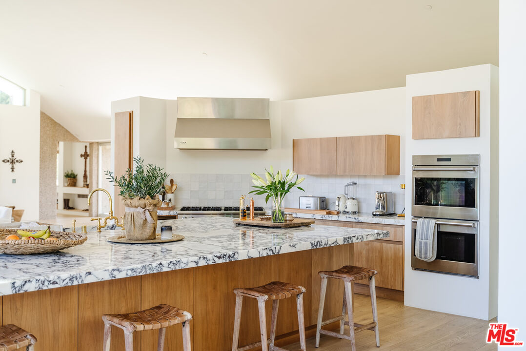 1750 Will Geer Road Topanga, CA 90290 - Photo 6 of 49 Gallery Image 6