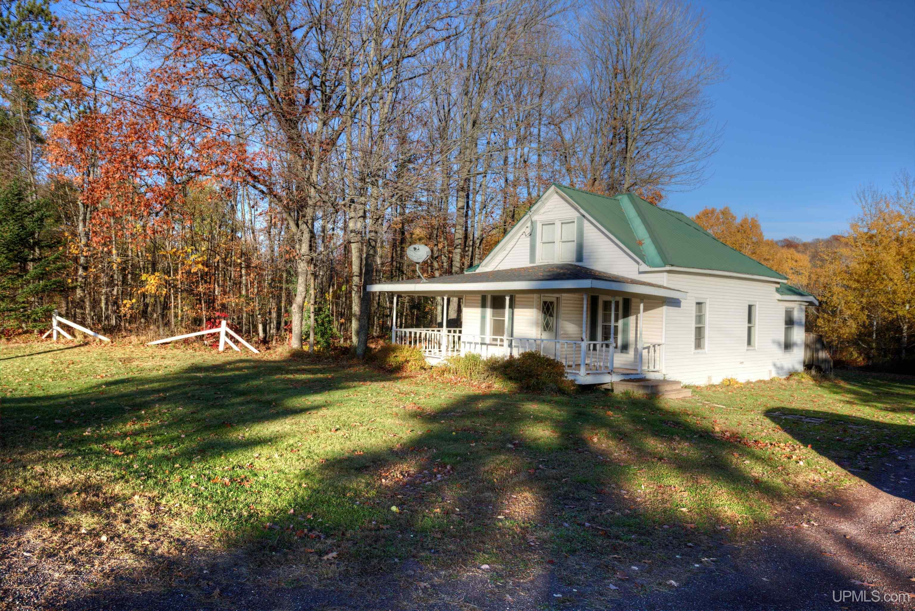 11074 Powderhorn Road, Unit 11074 Bessemer, MI 49911 - Photo 6 of 42 Gallery Image 6