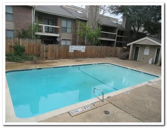 $895 | 5750 Phoenix Drive, Unit 19, Dallas, TX 75231