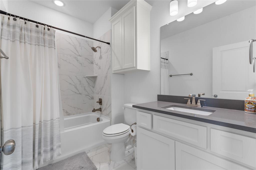 523 Cobblestone Lane Irving, TX 75039 - Photo 14 of 18