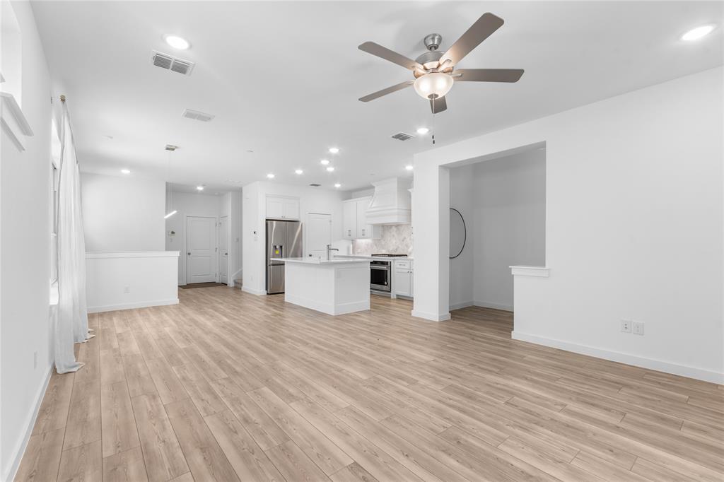 523 Cobblestone Lane Irving, TX 75039 - Photo 7 of 18