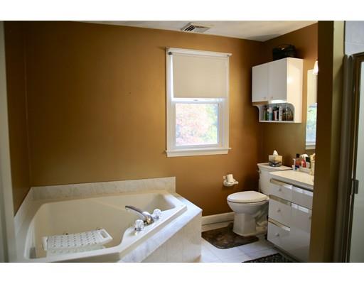 6 Homeland Circle Saugus, MA 01906 - Photo 20 of 28