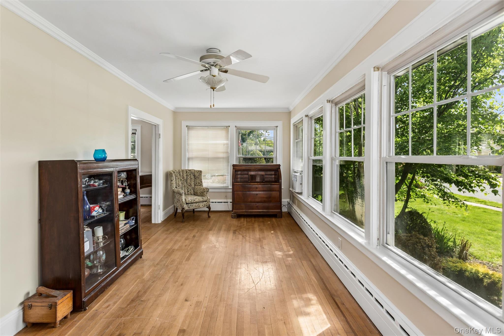 50 Roxbury Road Rockville Centre, NY 11570 - Photo 10 of 45