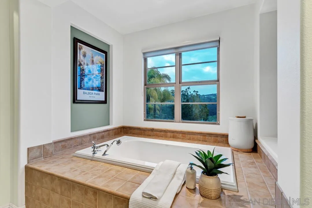 14481 Old Creek Road San Diego, CA 92131 - Photo 37 of 54