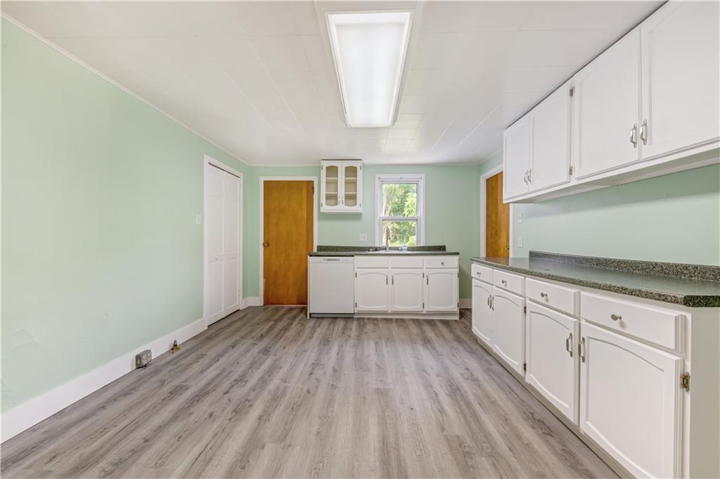 204 Marshall Road Oakdale, PA 15071 - Photo 11 of 23