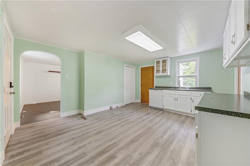 204 Marshall Road Oakdale, PA 15071 - Photo 10 of 23