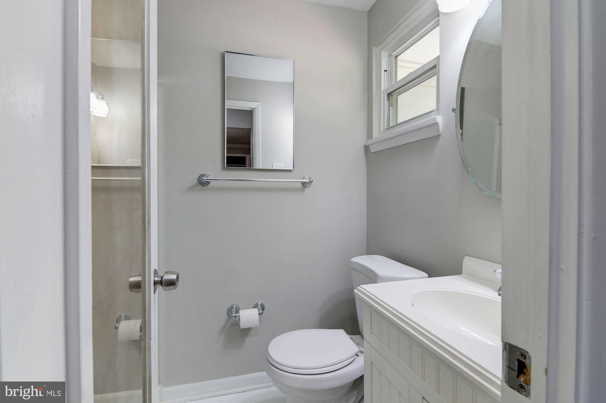 13001 Clarion Road Fort Washington, MD 20744 - Photo 22 of 40 master bath