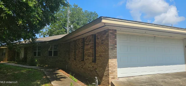 $295,000 | 997 Morgantown Road, Foxworth, MS 39483