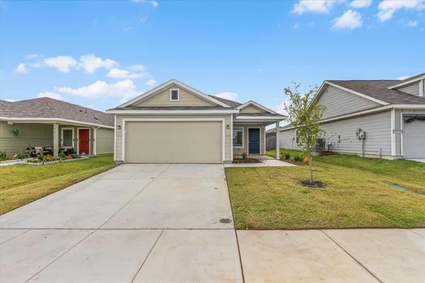 $2,000 | 1412 Silver Oak Lane, Fort Worth, TX 76140