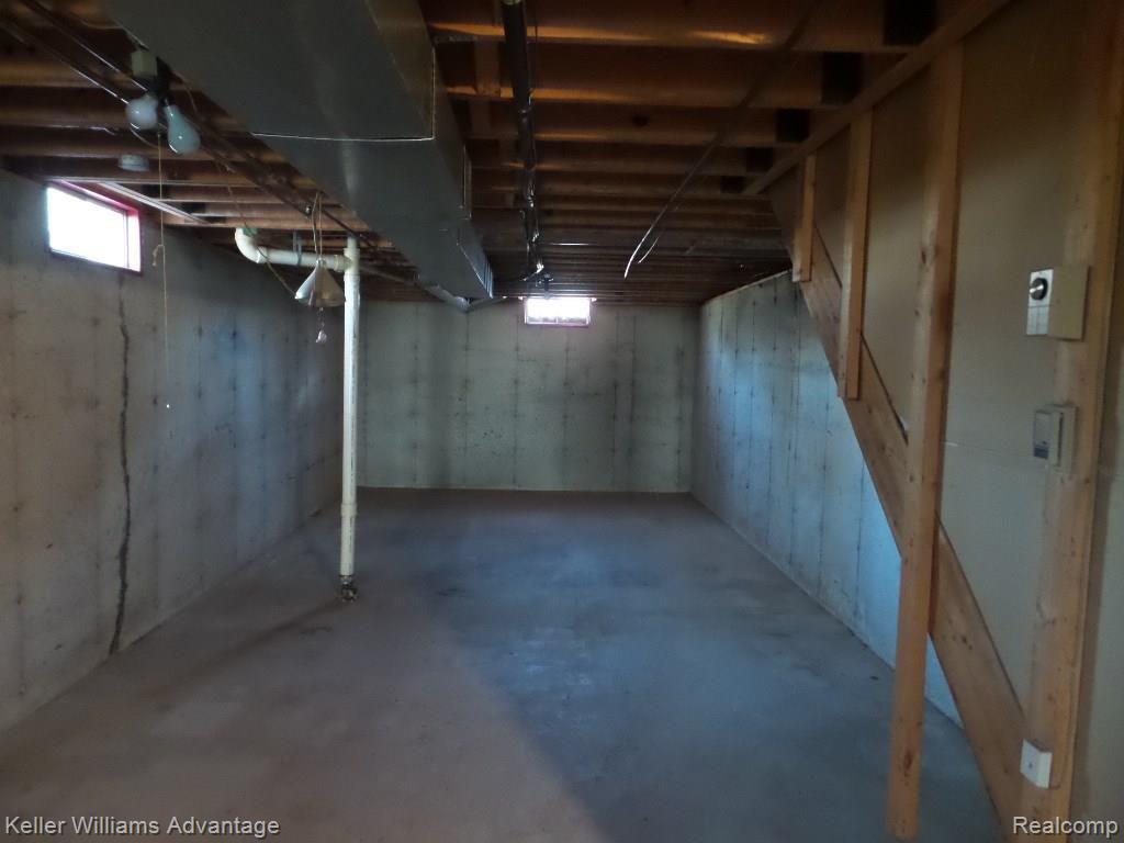 38548 Eight Mile Road Northville, MI 48167 - Photo 28 of 43
