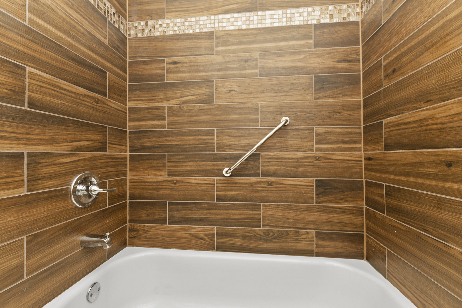 8317 South Merrill Avenue Chicago, IL 60617 - Photo 13 of 23 a bathroom with a shower