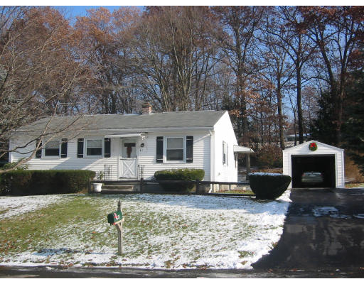 41 Feltham Road Springfield, MA 01118 - Photo 1 of 7 Gallery Image 1