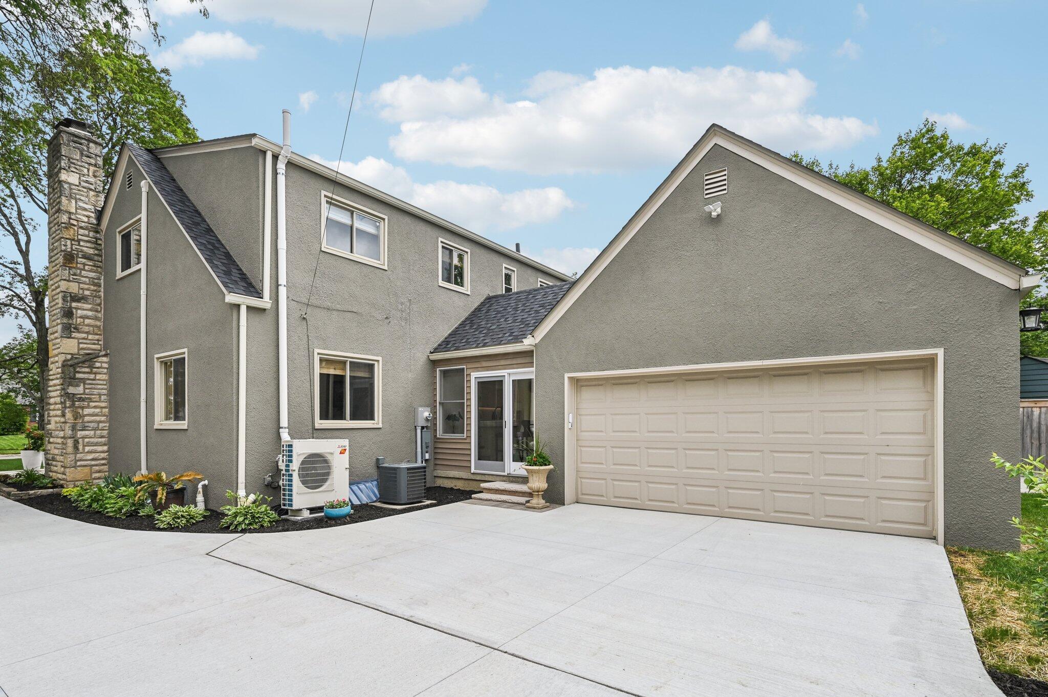 1537 Barrington Road Columbus, OH 43221 - Photo 45 of 49 45-web-or-mls-Barrington Rd-1006-045