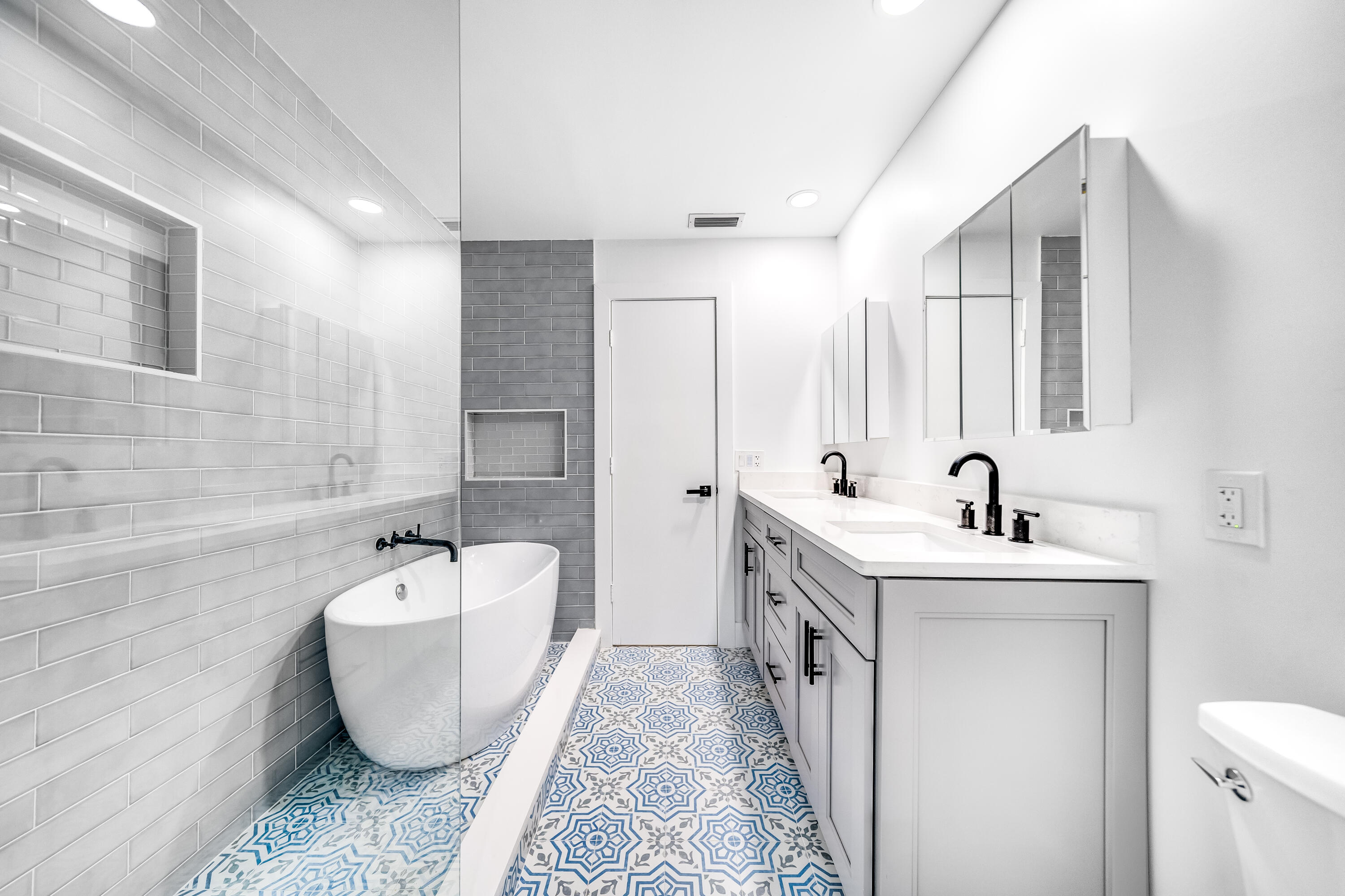 4641 Northwest 5th Lane Boca Raton, FL 33431 - Photo 6 of 35 Guest Bath