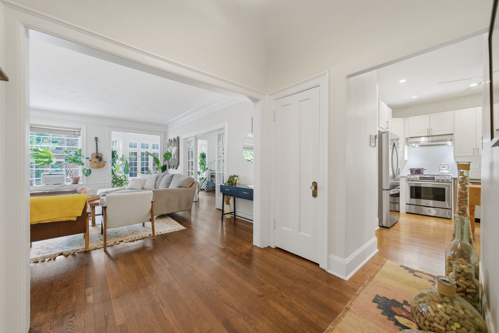 518 West Surf Street, Unit 1 Chicago, IL 60657 - Photo 12 of 41