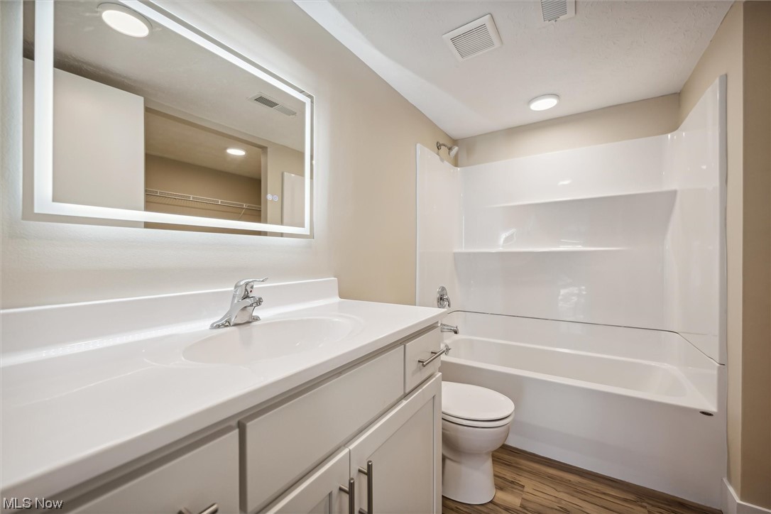 22944 Mastick Road, Unit 201 Cleveland, OH 44126 - Photo 21 of 30