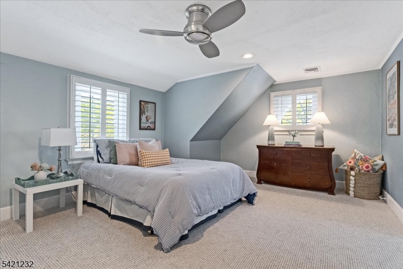 430 Ridgewood Avenue Glen Ridge, NJ 07028 - Photo 31 of 50