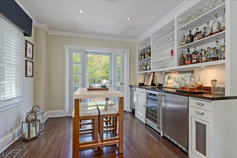 430 Ridgewood Avenue Glen Ridge, NJ 07028 - Photo 10 of 50