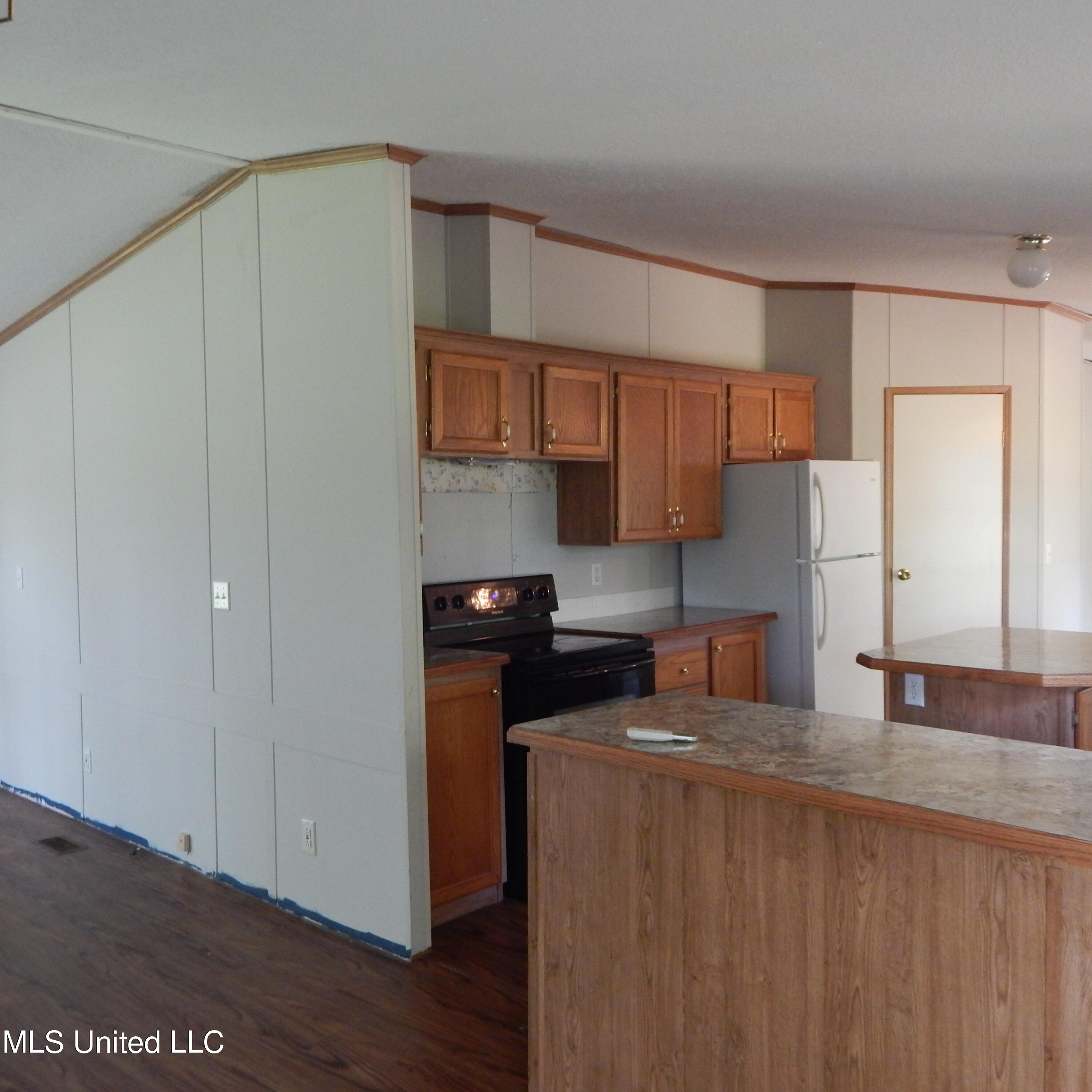 195 Ellis Hodge Road Lucedale, MS 39452 - Photo 3 of 13 DSCN1375