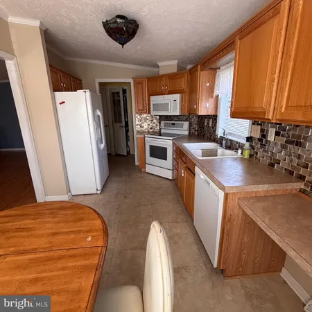 $190,000 | 511 Sykesville Road, Unit 16, Wrightstown, NJ 08562