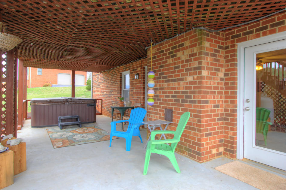 208 Longhill Road Goode, VA 24556 - Photo 12 of 59 24-patio-hdr