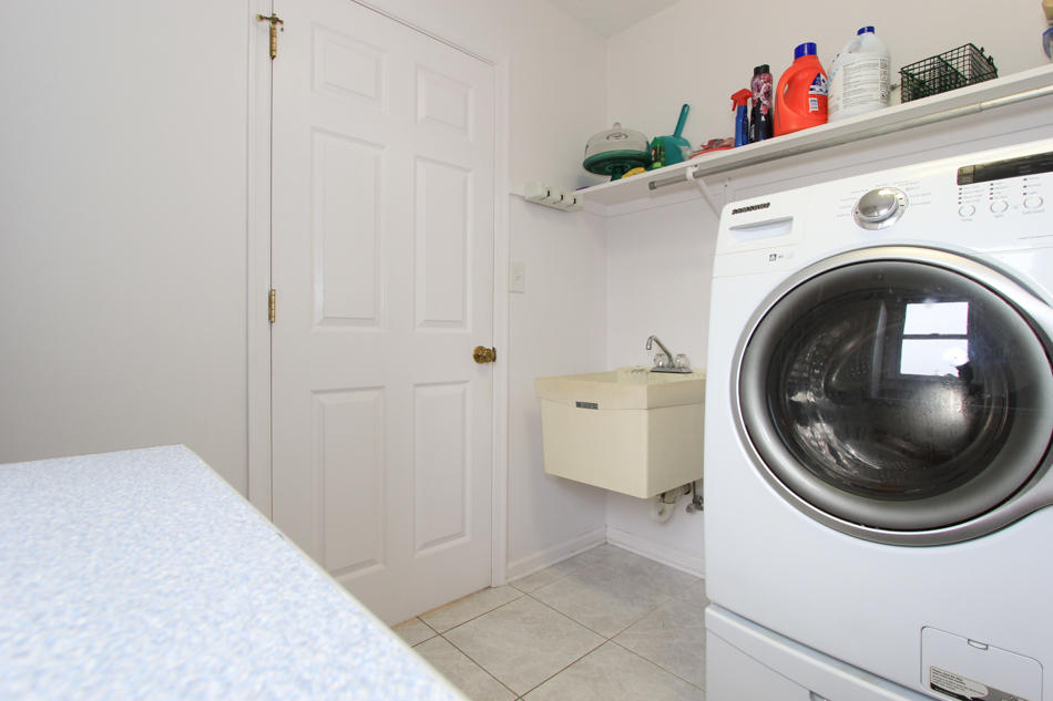 208 Longhill Road Goode, VA 24556 - Photo 27 of 59 a utility room with dryer and washer