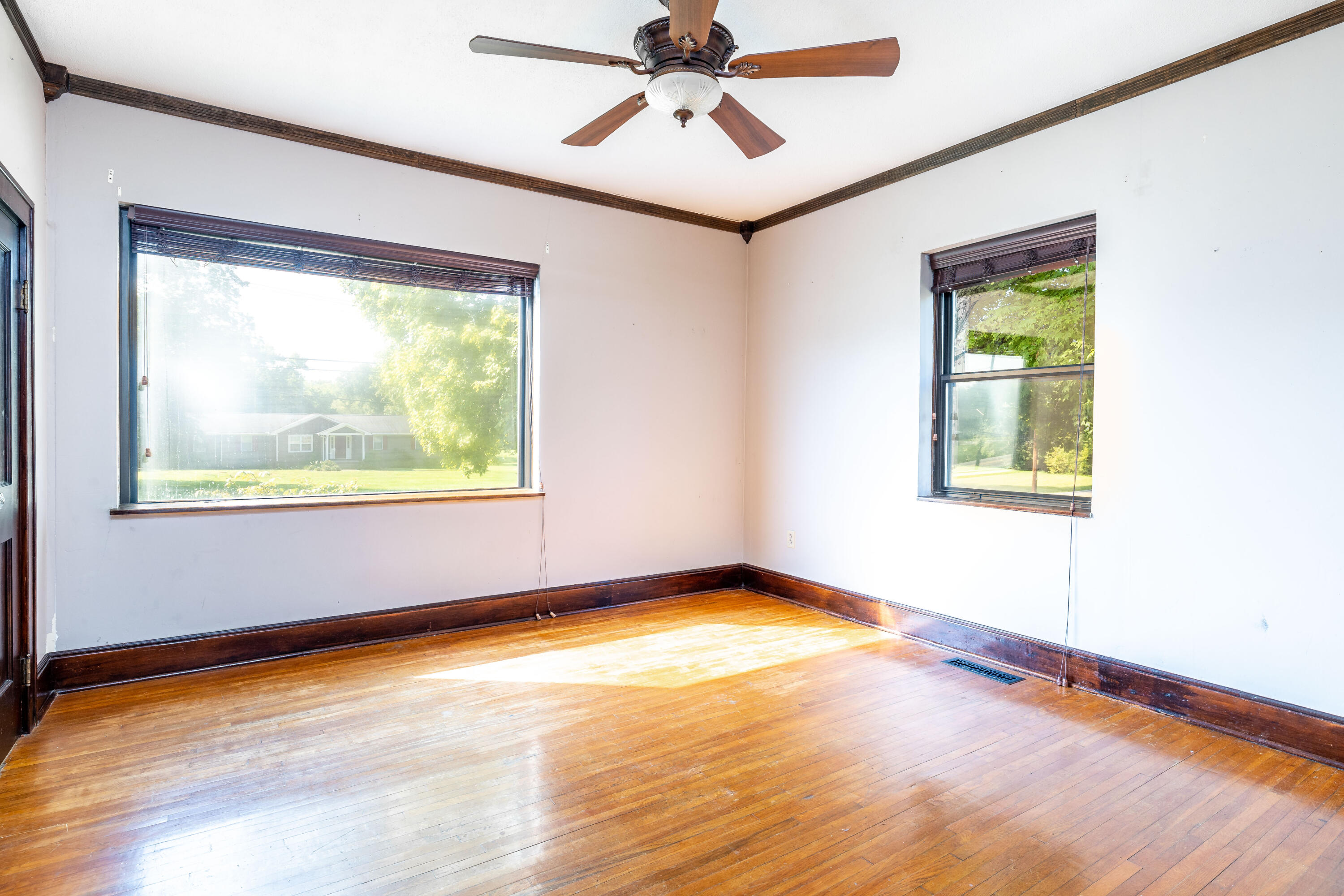 9001 East Emory Road Corryton, TN 37721 - Photo 20 of 34 9001 E Emory rd-35