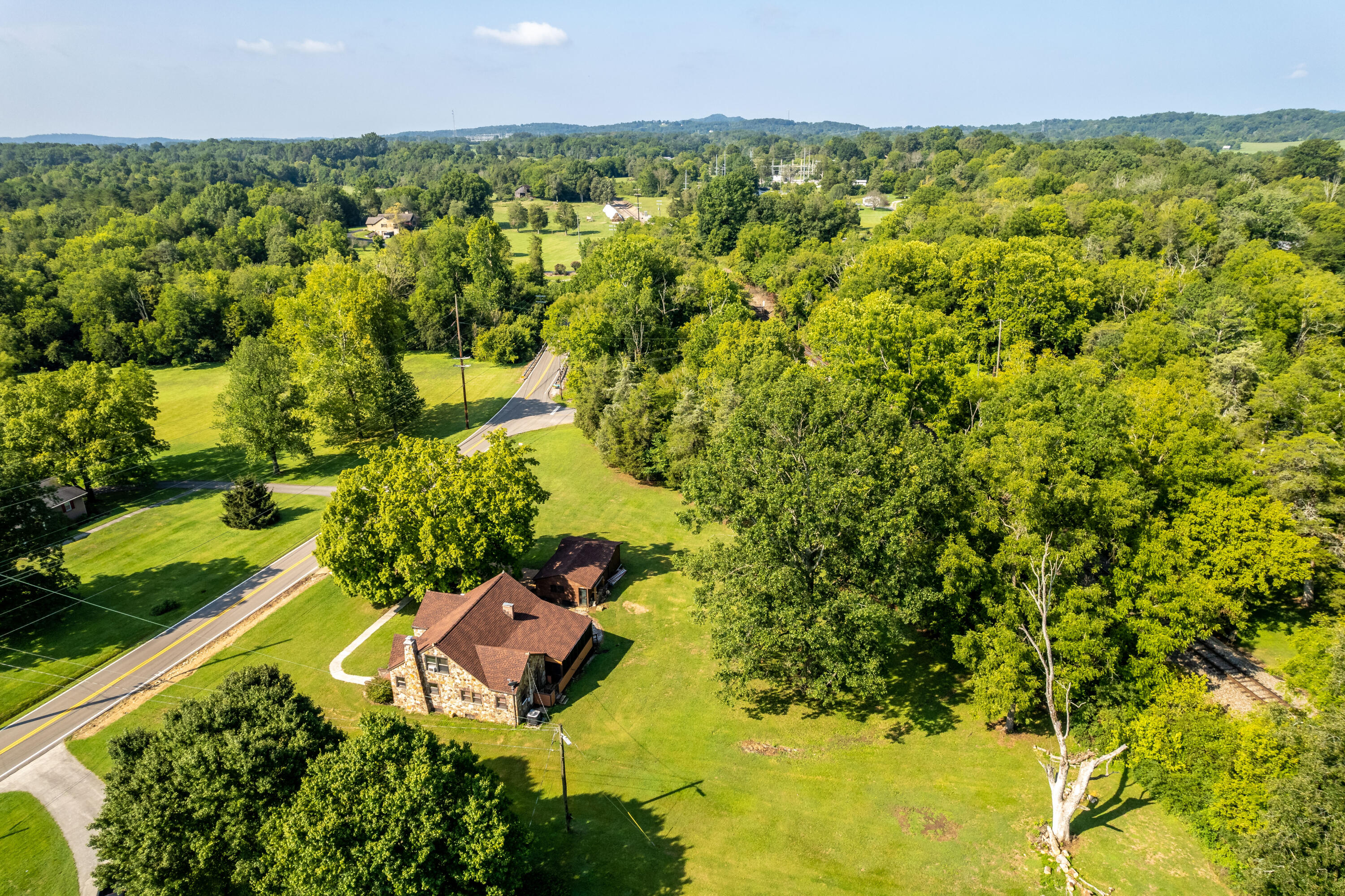9001 East Emory Road Corryton, TN 37721 - Photo 31 of 34 9001 E Emory rd-53