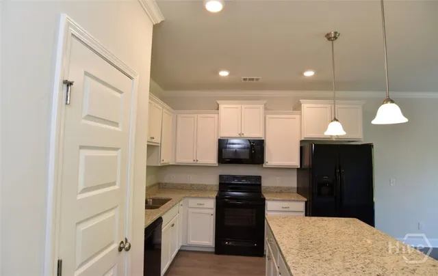 $1,995 | 74 Horizon Lane, Richmond Hill, GA 31324