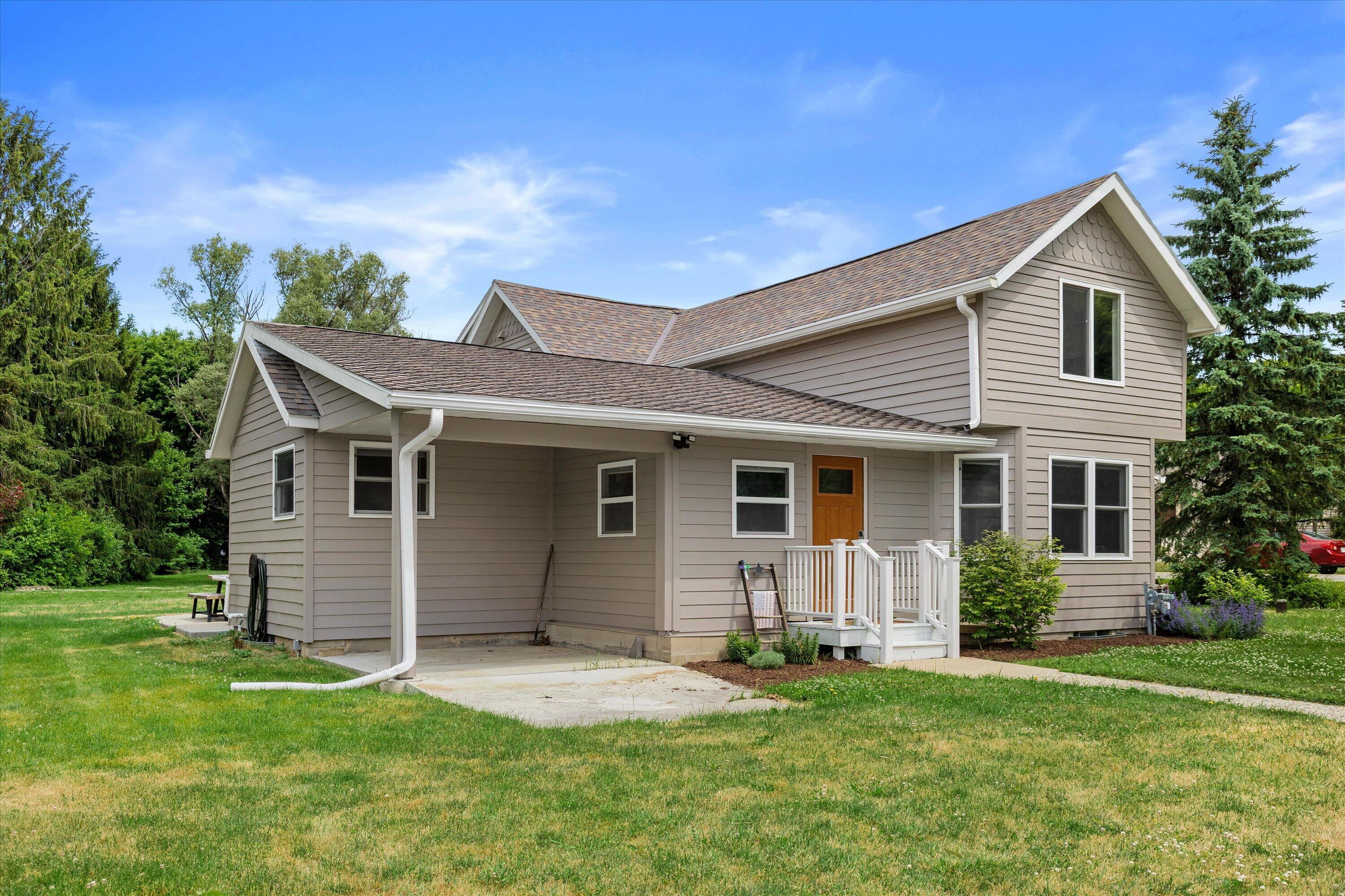 W244N4501 Swan Road Pewaukee, WI 53072 - Photo 39 of 43 Side View