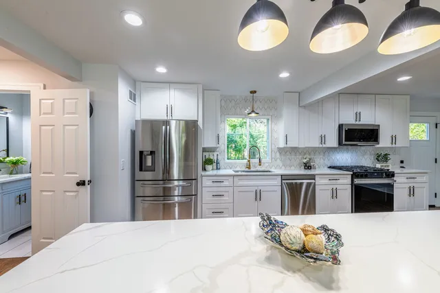 $789,900 | 312 Pine Street, Deerfield, IL 60015