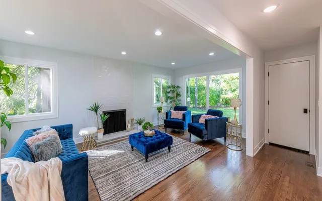 $789,900 | 312 Pine Street, Deerfield, IL 60015