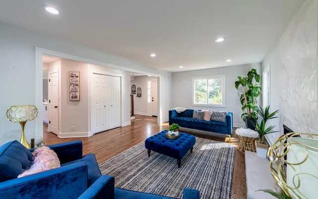 $789,900 | 312 Pine Street, Deerfield, IL 60015