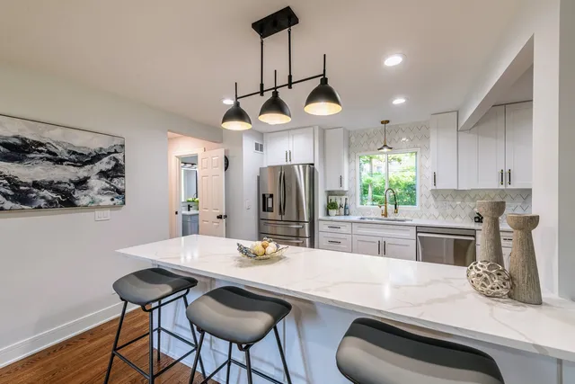 $789,900 | 312 Pine Street, Deerfield, IL 60015