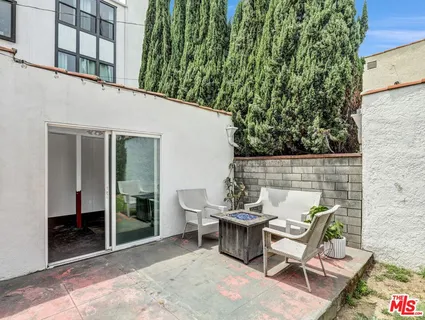 $1,150,000 | Undisclosed Address, Los Angeles, CA 90019