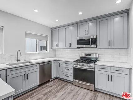 $1,150,000 | Undisclosed Address, Los Angeles, CA 90019