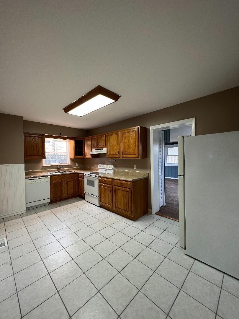 5625 Samver Road Cincinnati, OH 45239 - Photo 10 of 33